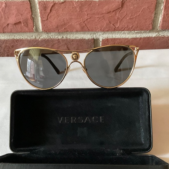 Versace VE 2237 Medusa Gold Sunglasses main image 2